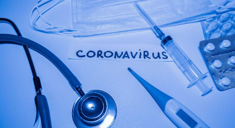 coronavirus-mascarilla-pastillas-foto-azul-alamy.jpg