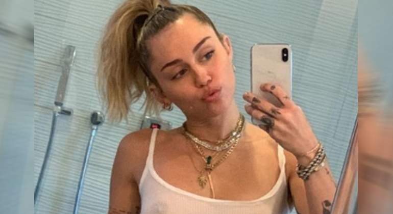 miley-cyrus-top-blanco770.jpg