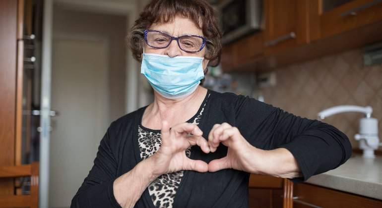 corazon-mano.jpg