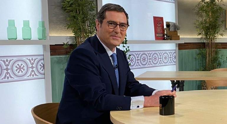 garamendi-sentado-ep.jpg