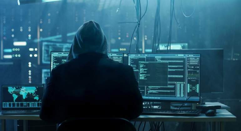 770-420-hacker-istock.jpg