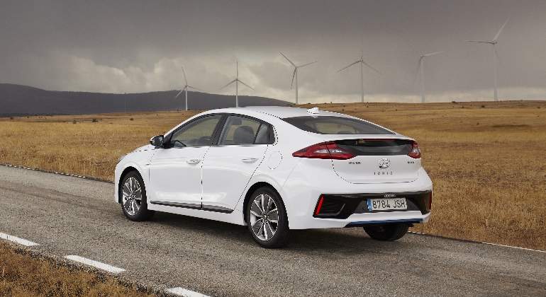 hyundai-ioniq.jpg