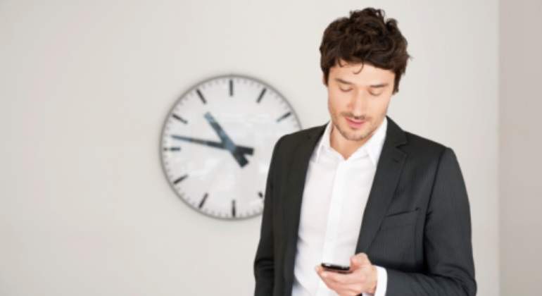 reloj-trabajador-getty.jpg