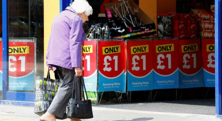 Poundworld-senora-pasea.jpg
