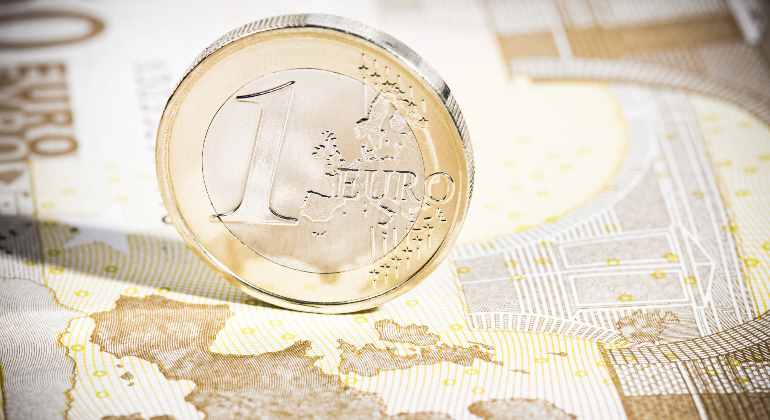 dinero-euro-billete-espana-getty-770x420.jpg
