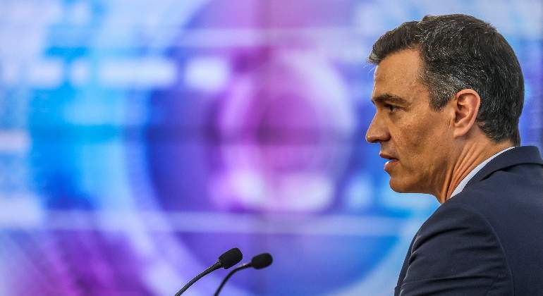 420_reuters_pedro-sanchez.jpg
