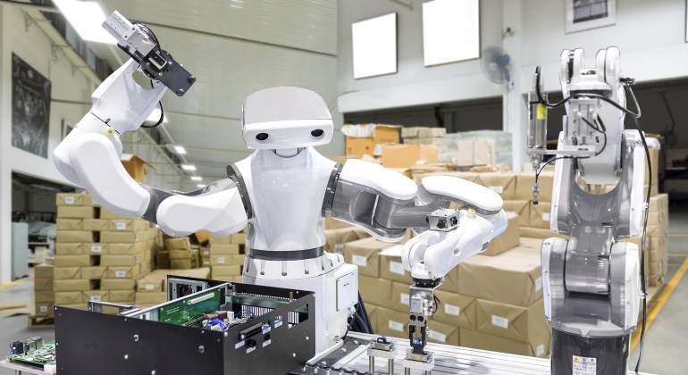 robot-industrial-sueldos.jpg