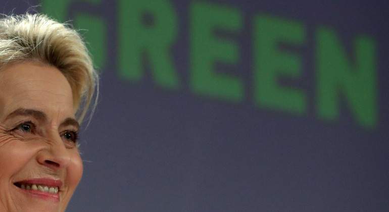 leyen-green.jpg