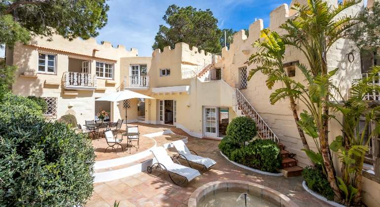 Casa-Ibiza-1.jpg