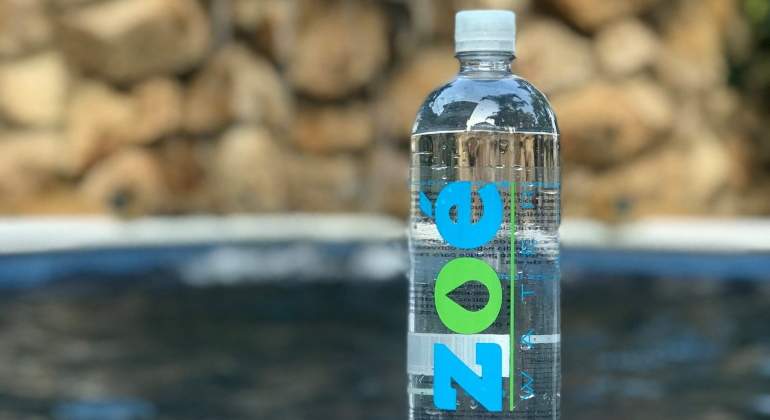 zoe-water-facebook.jpg