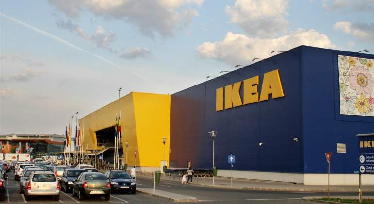 ikea-dreamstime.jpg