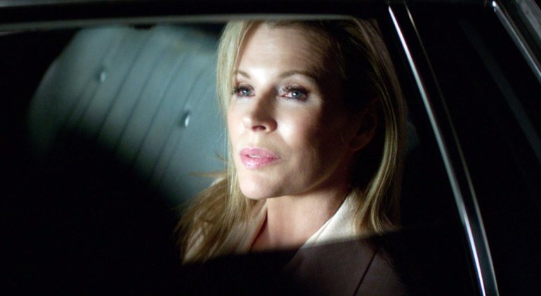 kim-basinger-cordon.jpg