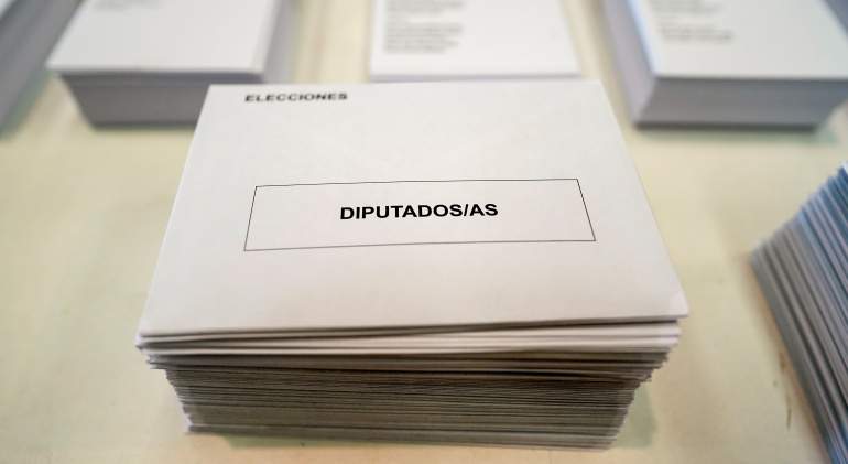 elecciones-2019-sobres-reuters.jpg