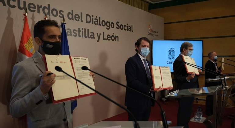 20210602PRESIDENTEDIaLOGOSOCIALFIRMA-34-1.jpg