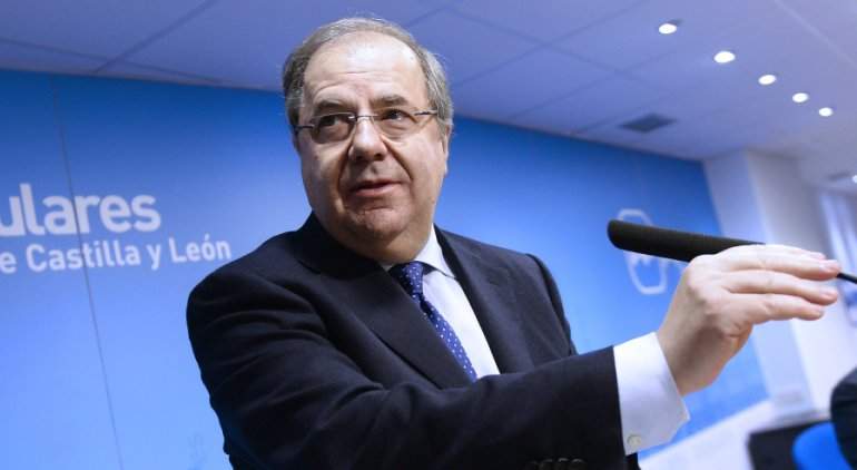 Herrerajuntadirectiva.jpg