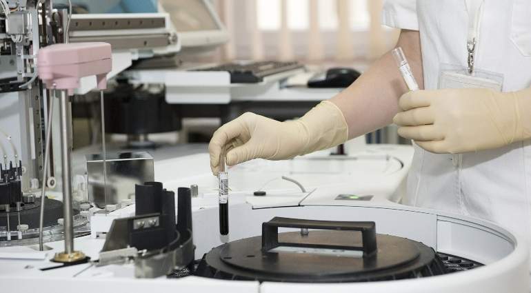 Imagen-laboratory-563423_1920-1.jpg