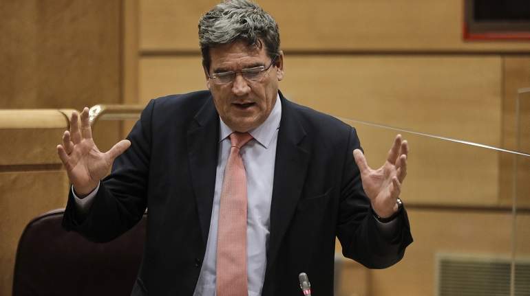 escriva-manos-abiertas-770.jpg