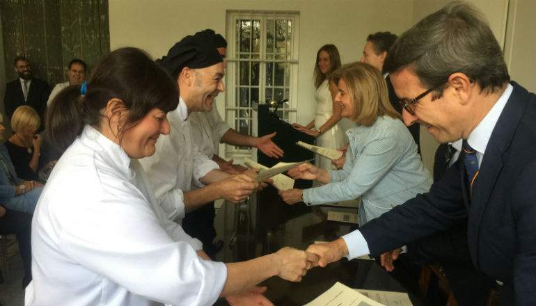 Entrega-diplomas-Universo-Santi_Escuela-Hosteleria-Fundacion-Cruzcampo.JPG