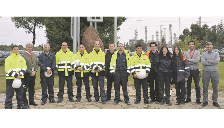 CEPSA1Alumnos-con-directores-de-centros.jpg
