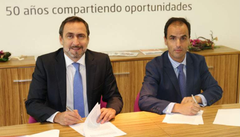 Firma-convenio.JPG