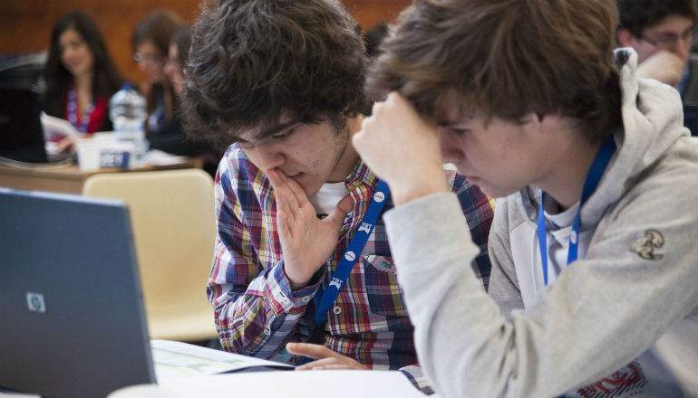 jovenes.jpg