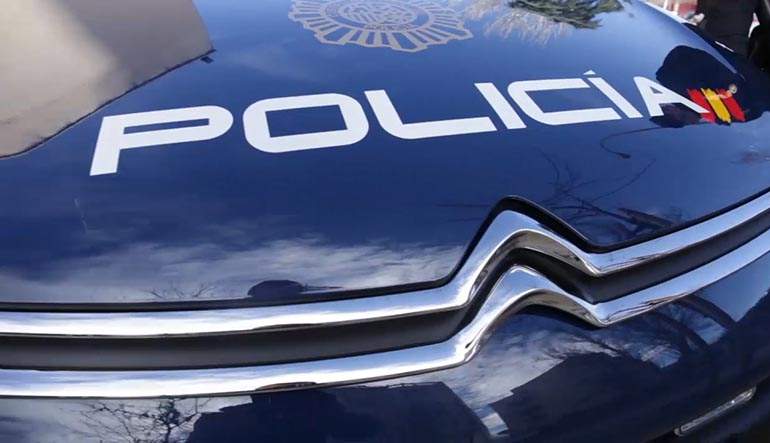 policia-capo-coche-ee.jpg