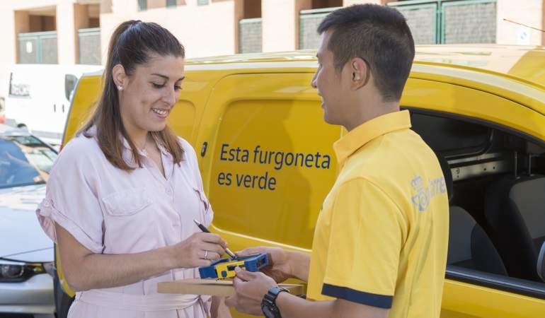 entrega-paquete-correos.jpg