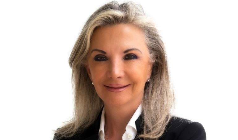 gina-diez.jpg