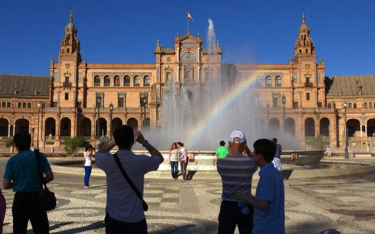 sevilla-turistas.jpg