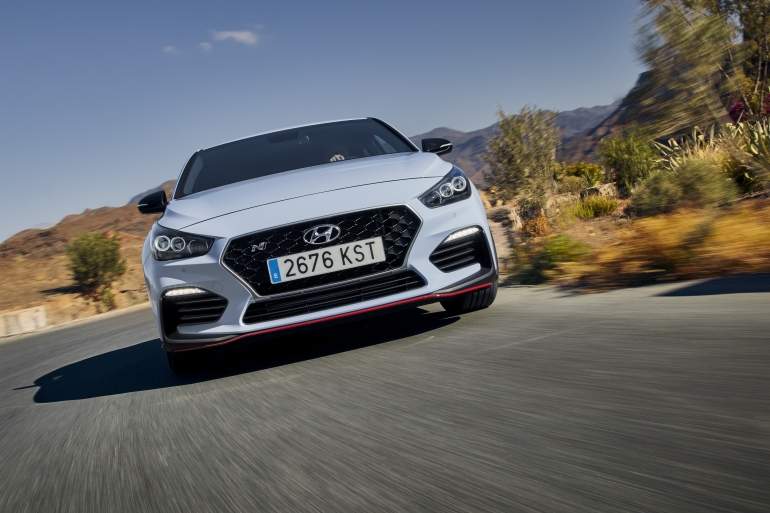 Hyundai-i30-fastback.01.jpg