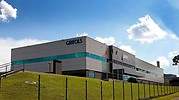 Grifols compra una planta de plasma en Montreal y una red de centros de extracción en EEUU por 400 millones