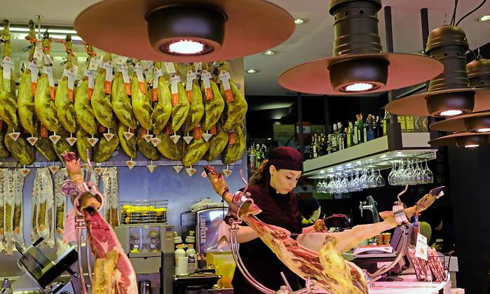 jamon-iberico-bellota-espan-dreamstime.jpg
