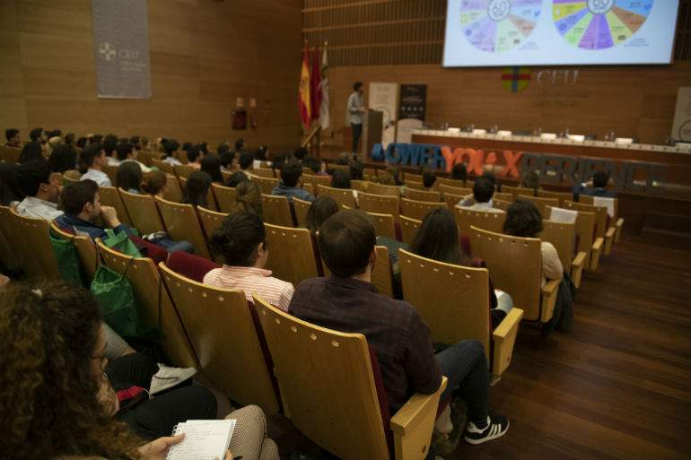 Pablo-Gonzalez-en-un-momento-de-su-intervencion-en-PowerYou-Xperience-defini.jpg