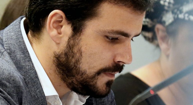 alberto-garzon-pensativo-efe.jpg