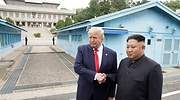 Trump, primer presidente de EEUU que pisa Corea del Norte en un encuentro simbólico e improvisado con Kim Jong-un