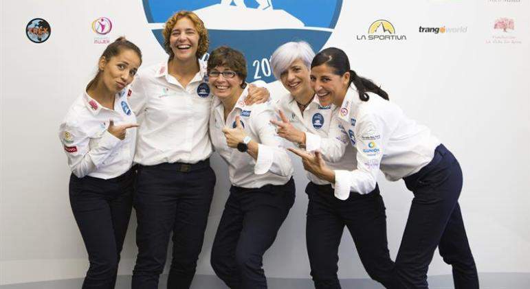 mujeres-polo-norte-efe.jpg