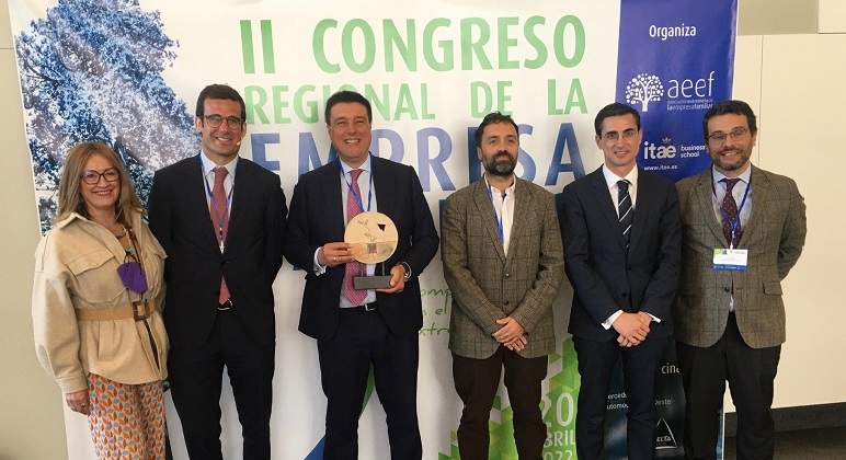 20-ABRIL-II-CONGRESO-REGIONAL-EMPRESA-FAMILIAR.jpg