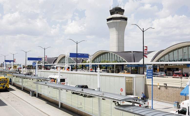 lambertairport_01.jpg