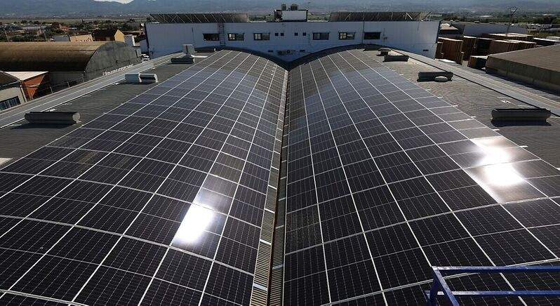 Instalacion-fotovoltaica-realizada-por-EDP-en-Murcia.jpg