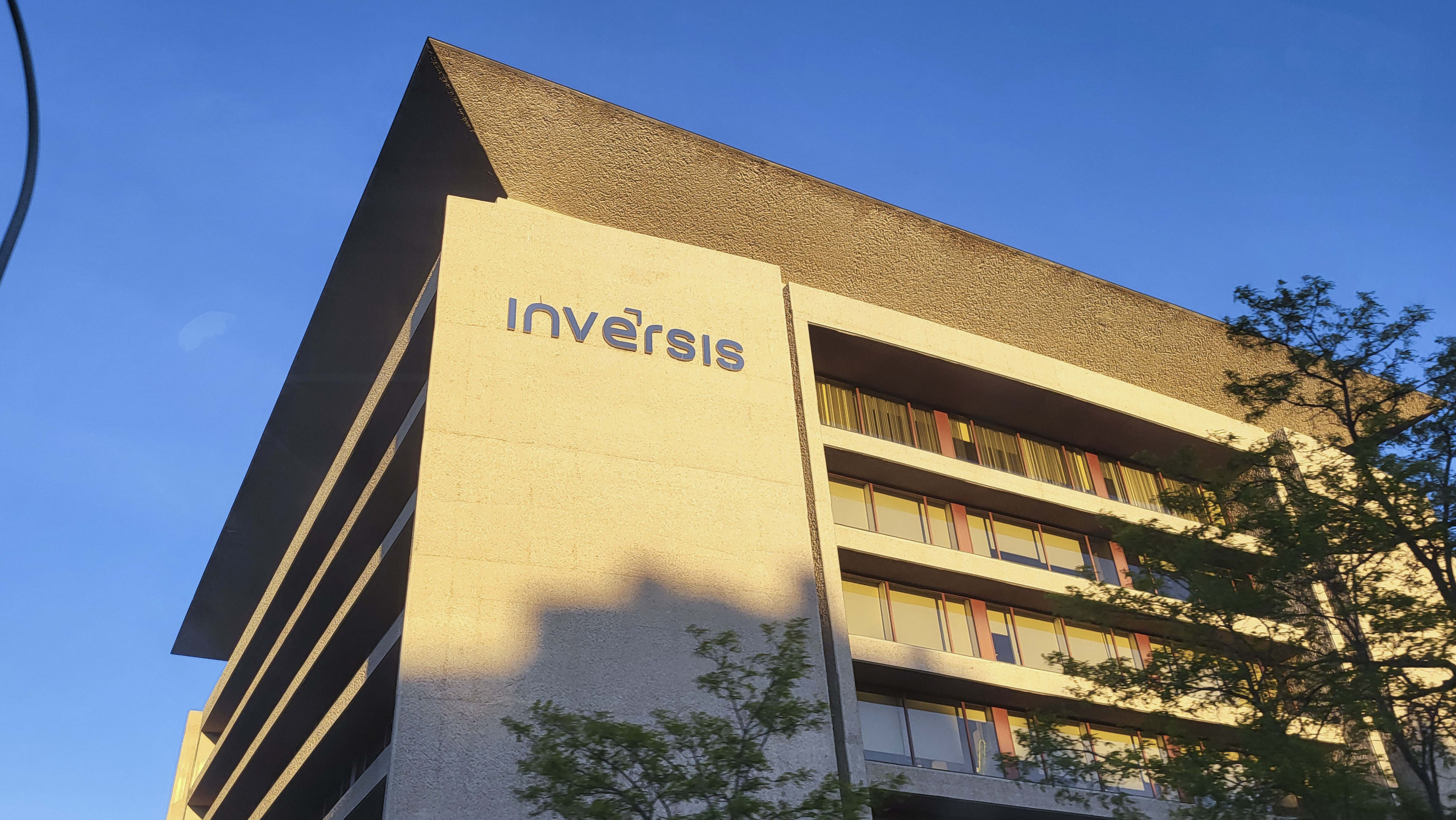 Inversis