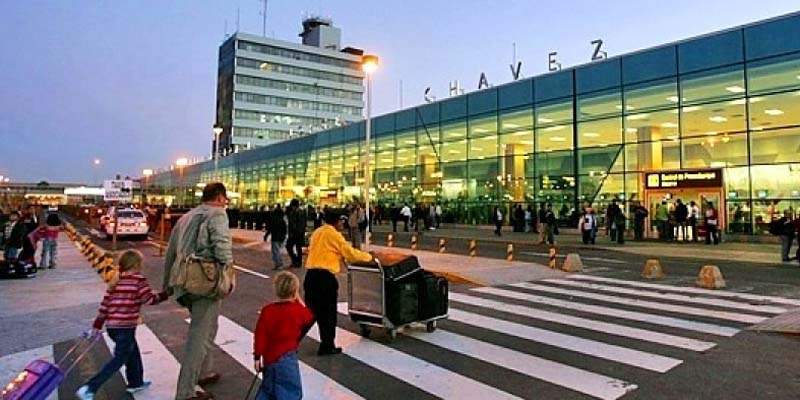 aeropuetro-Lima.jpg
