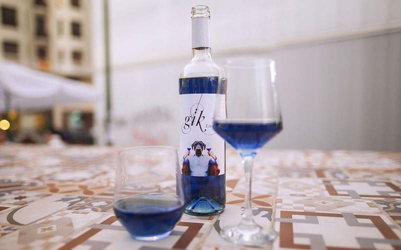 vino-azul.jpg