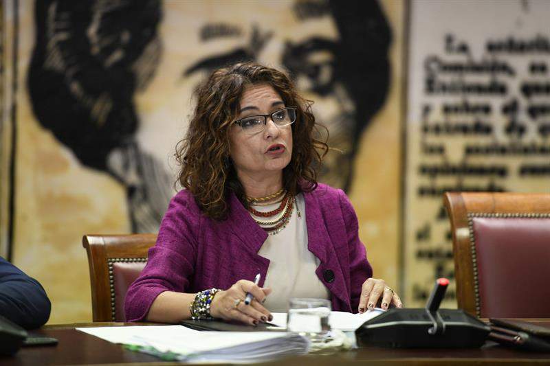 ministra-Hacienda-Maria-Jesus-Montero-senado-EFE.jpg