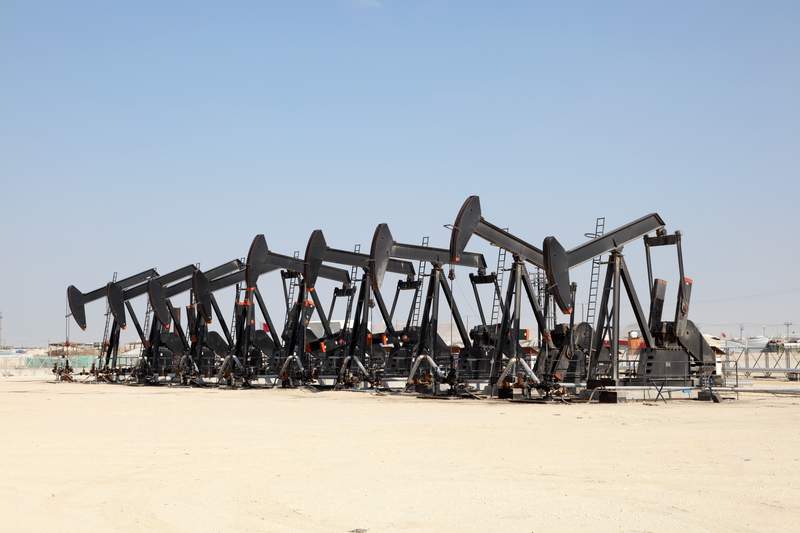 petroleo-desierto-dreamstime.jpg