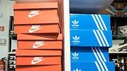 Puede que estas Navidades no te puedan regalar ropa de Adidas y Nike por culpa de la variante delta