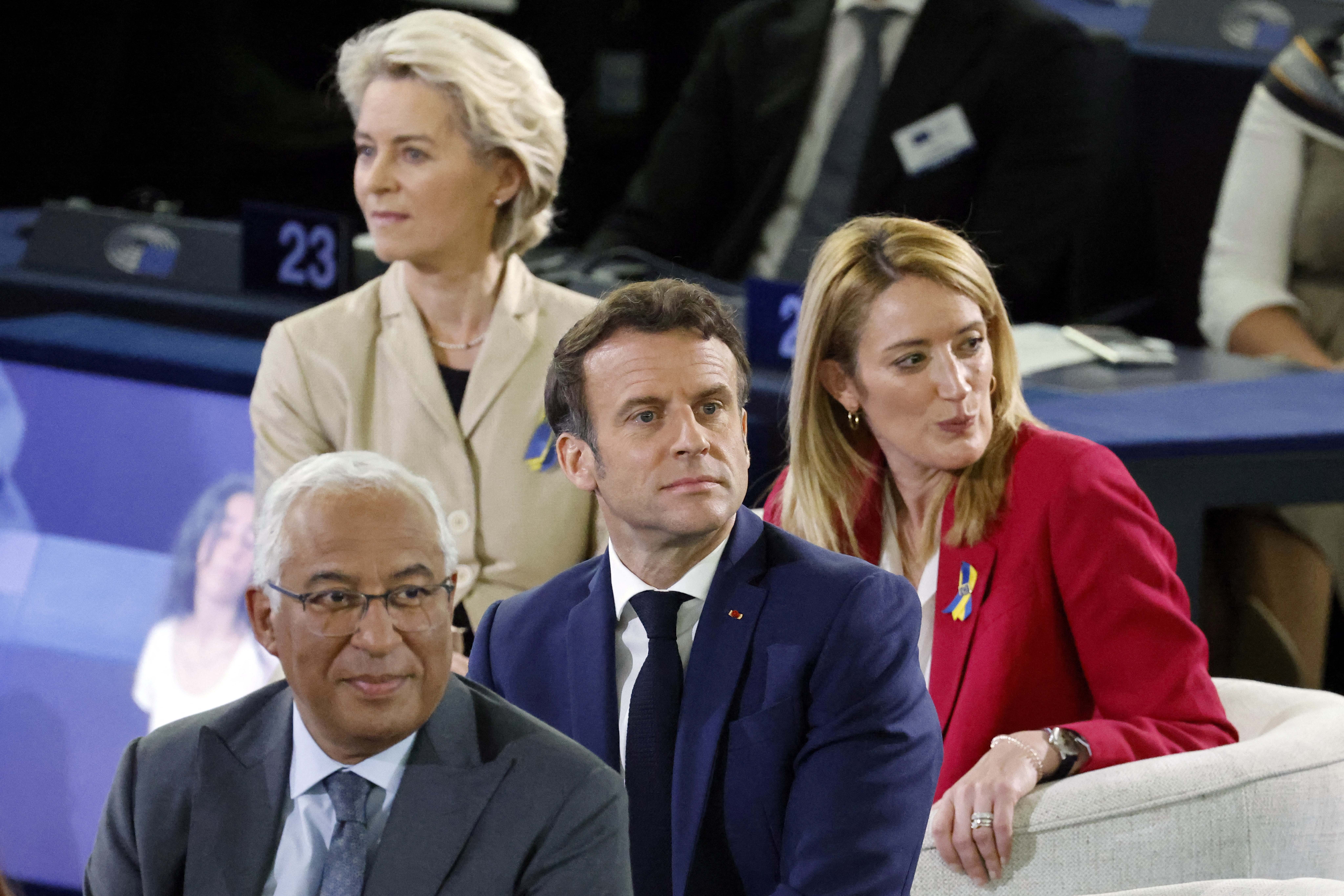 La presidenta de la Comisión Europea, Ursula von der Leyen, el exprimer ministro portugués, Antonio Costa, el presidente francés, Emmanuel Macron y la presidenta del Parlamento Europeo, Roberta Metsola.