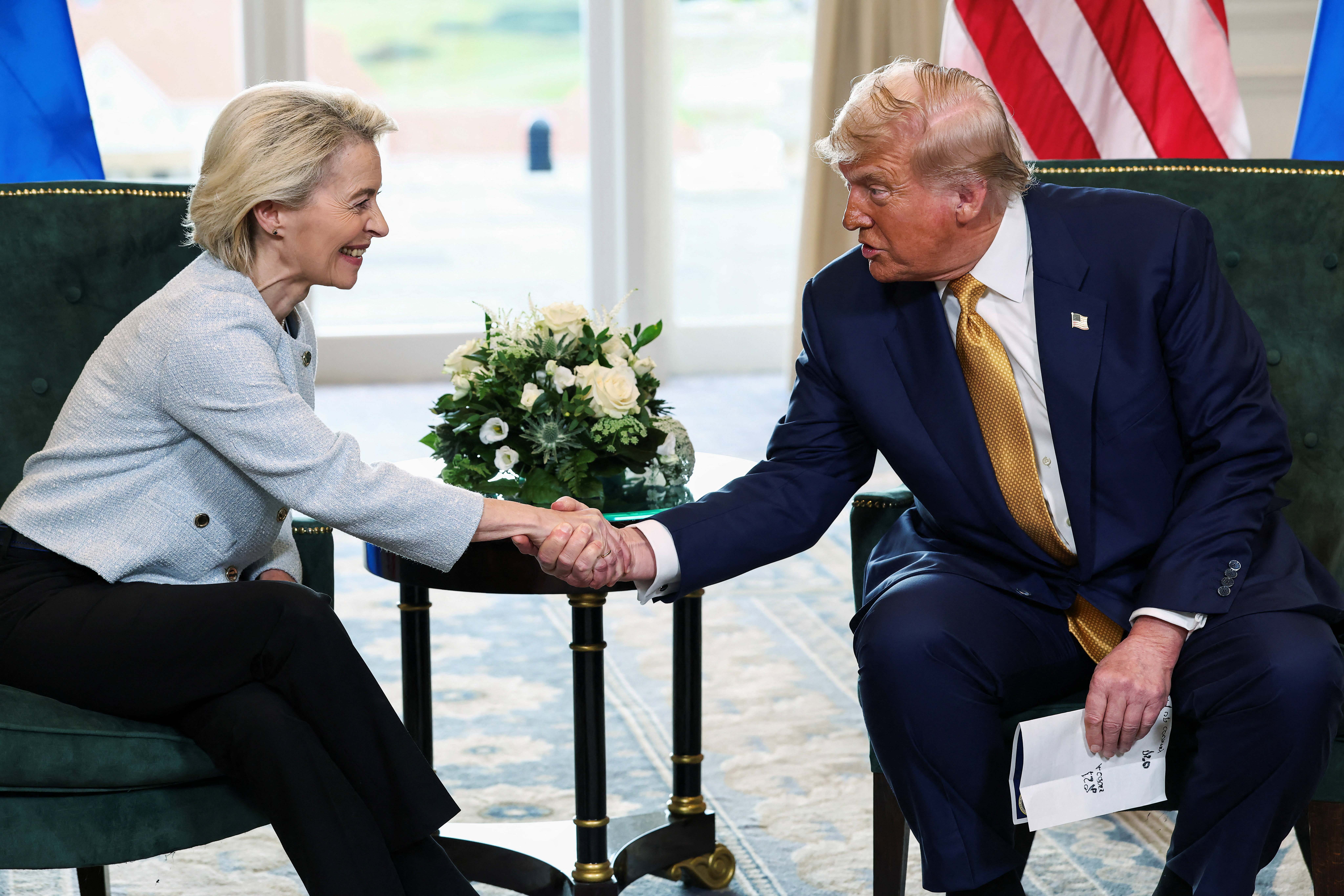 La presidenta de la Comisión Europea, Ursula von der Leyen y el presidente de EEUU, Donald Trump