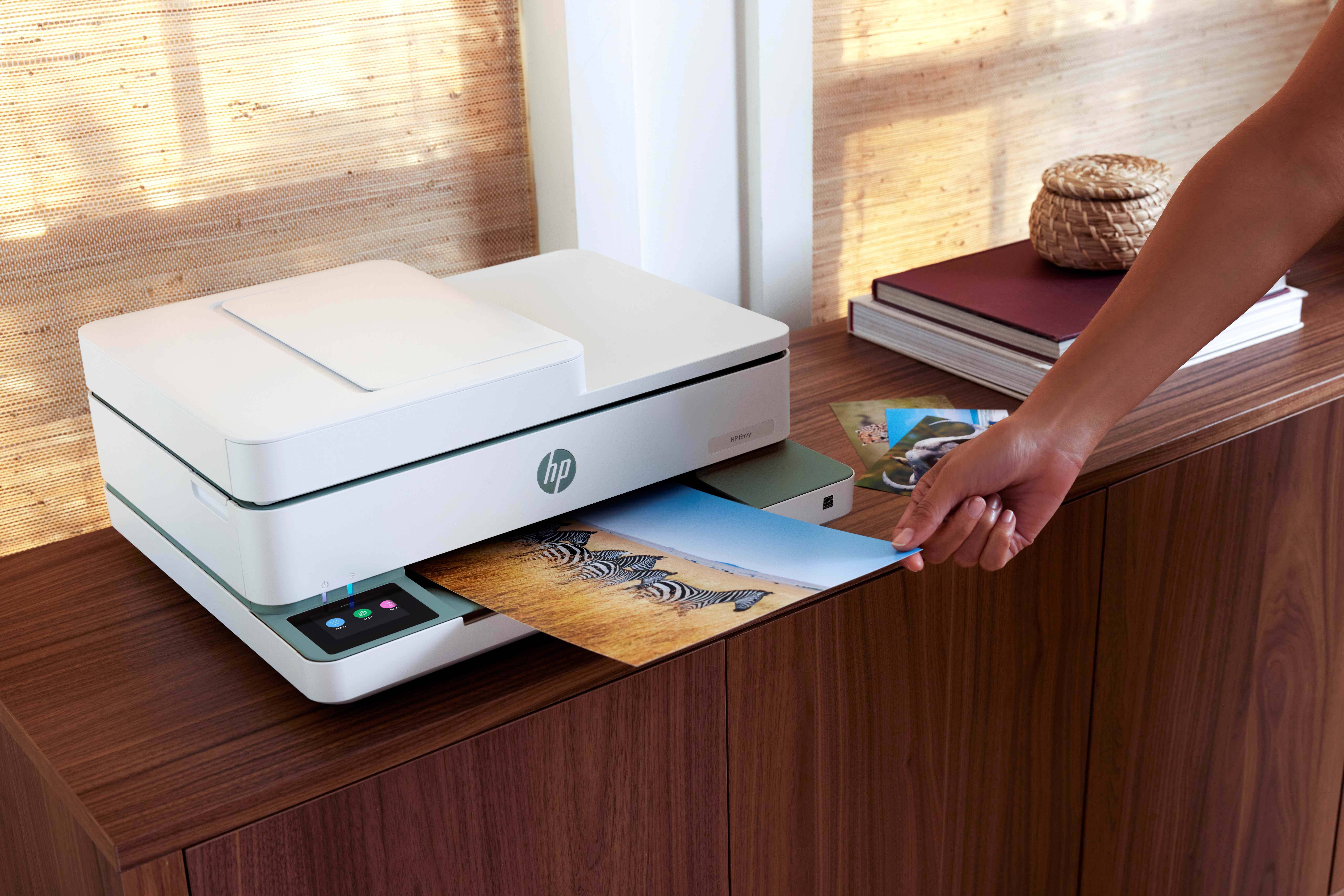 HP_Envy_6500_Lifestyle.jpg