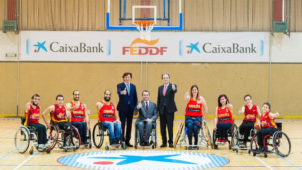 caixabank-silla-ruedas.jpg