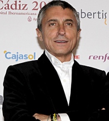 miralles.jpg